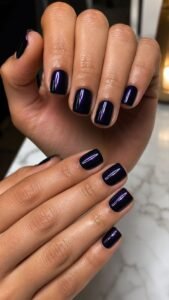 Choose Midnight Currant Lacquer