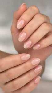 Full Cover Oval Gel Extensions With Seamless Softness