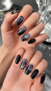 Lenticular Flip Nails With Two Visual Moods