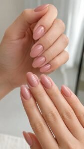 Petal Oval Nails With a Graceful Rounded Tip